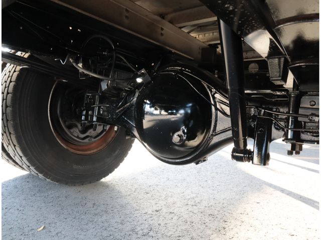 ISUZU ELF 2018 Image 31