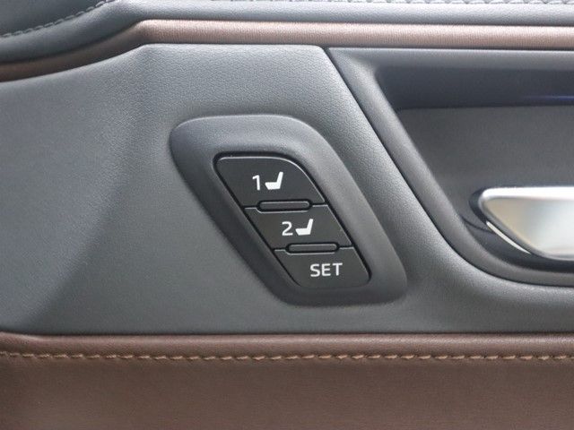 TOYOTA HARRIER HYBRID 2025 Image 31