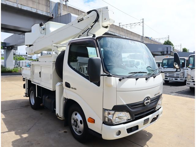 HINO DUTRO 2017 Image 31