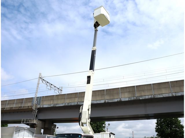 HINO DUTRO 2017 Image 31