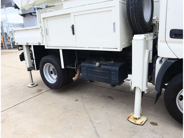 HINO DUTRO 2017 Image 31