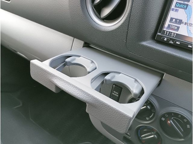 NISSAN NV350 CARAVAN 4WD 2015 Image 31