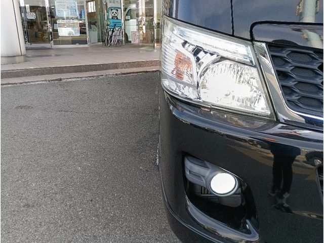 NISSAN NV350 CARAVAN 4WD 2015 Image 31
