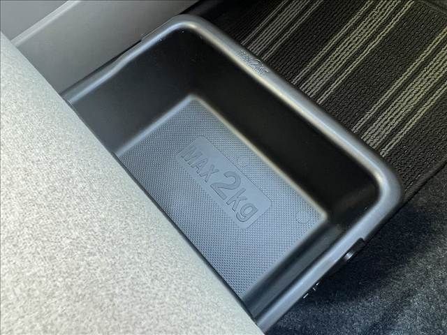 DAIHATSU CAST STYLE 4WD 2017 Image 31