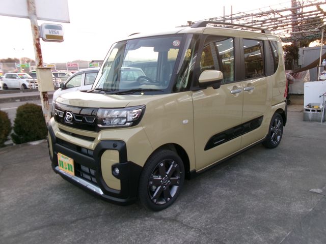 DAIHATSU TANTO FAN CROSS 2025 Image 31