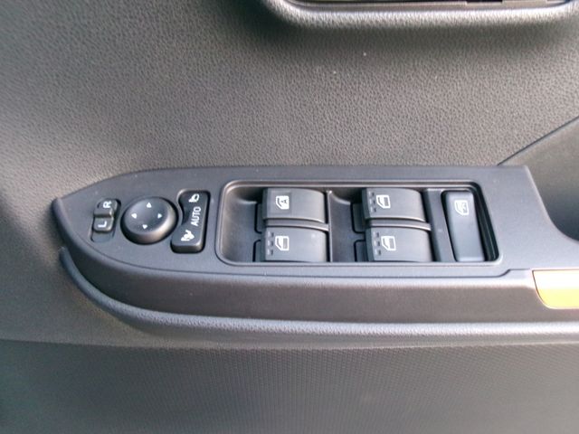 DAIHATSU TANTO FAN CROSS 2025 Image 31