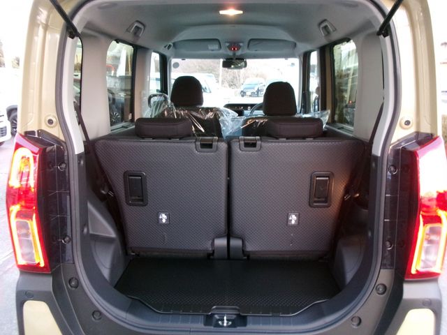 DAIHATSU TANTO FAN CROSS 2025 Image 31