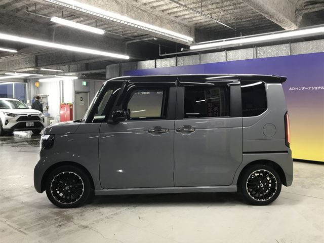 HONDA N BOX CUSTOM 2023 Image 31