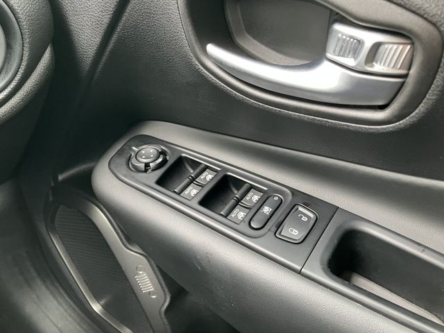JEEP RENEGADE 2020 Image 31