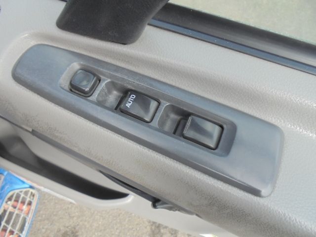 NISSAN DIESEL QUON 2015 Image 31