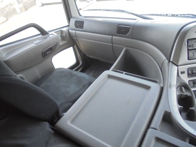 NISSAN DIESEL QUON 2015 Image 31