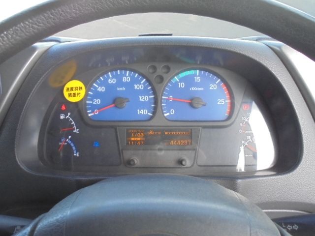 NISSAN DIESEL QUON 2011 Image 31