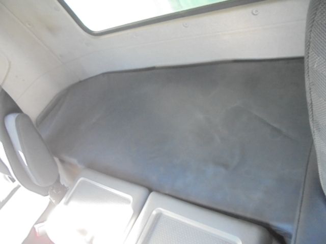 NISSAN DIESEL QUON 2011 Image 31