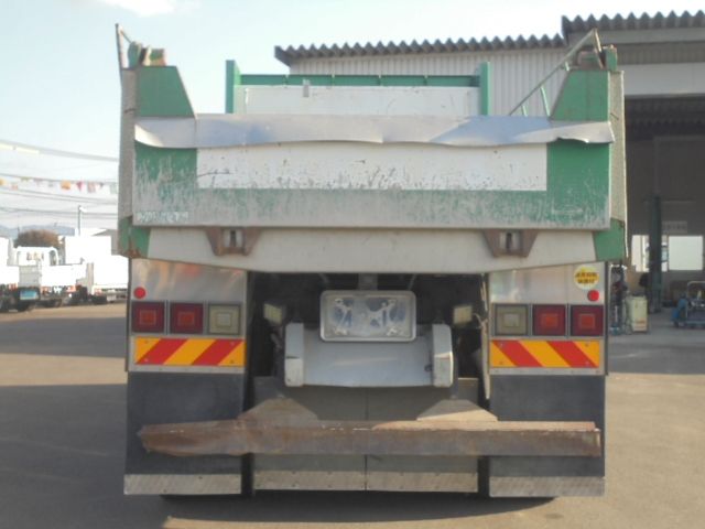 NISSAN DIESEL QUON 2011 Image 31