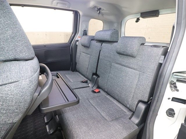 TOYOTA SIENTA HYBRID 2022 Image 31