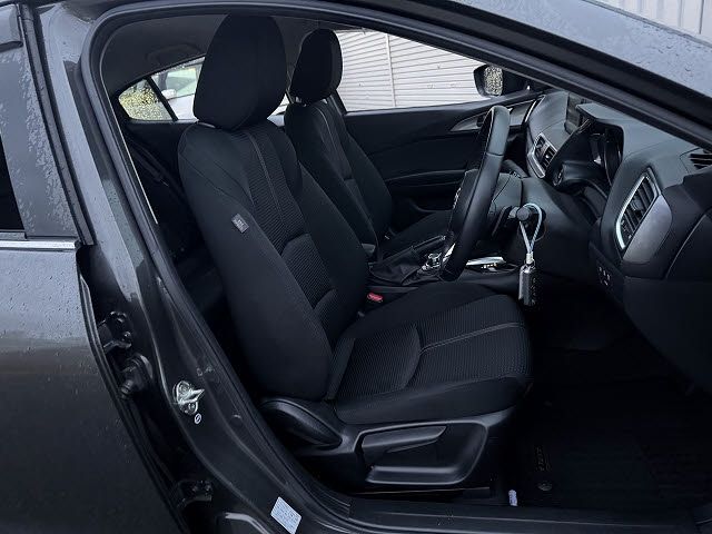 MAZDA AXELA SEDAN 2017 Image 31