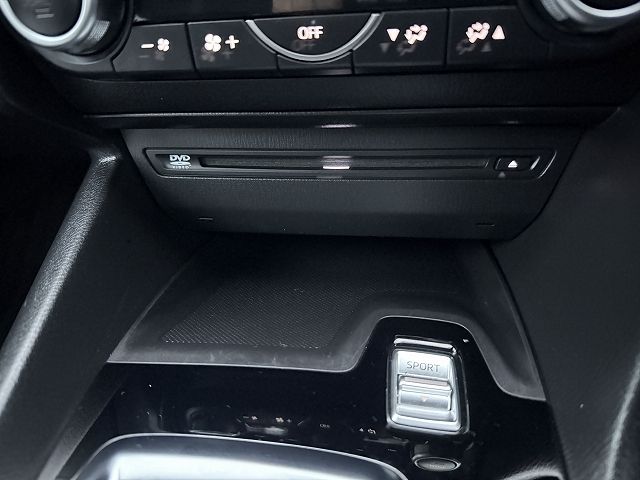 MAZDA AXELA SEDAN 2017 Image 31