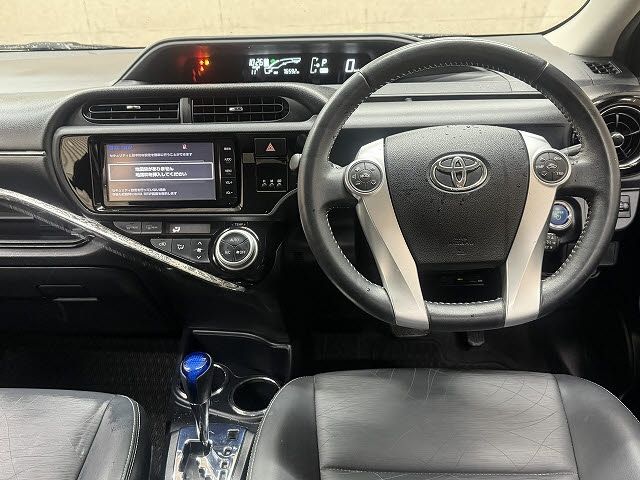 TOYOTA AQUA 2015 Image 31