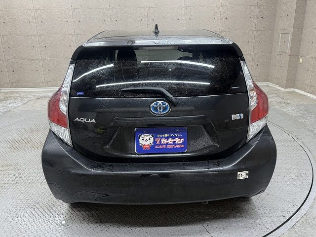 TOYOTA AQUA 2015 Image 31