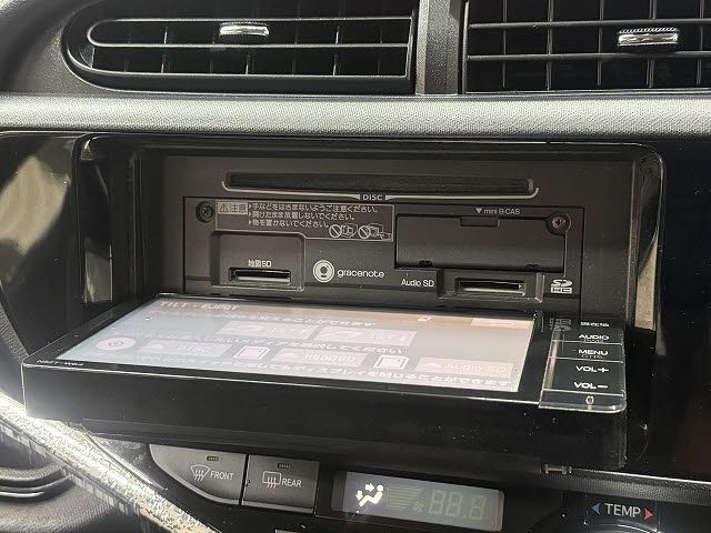 TOYOTA AQUA 2015 Image 31