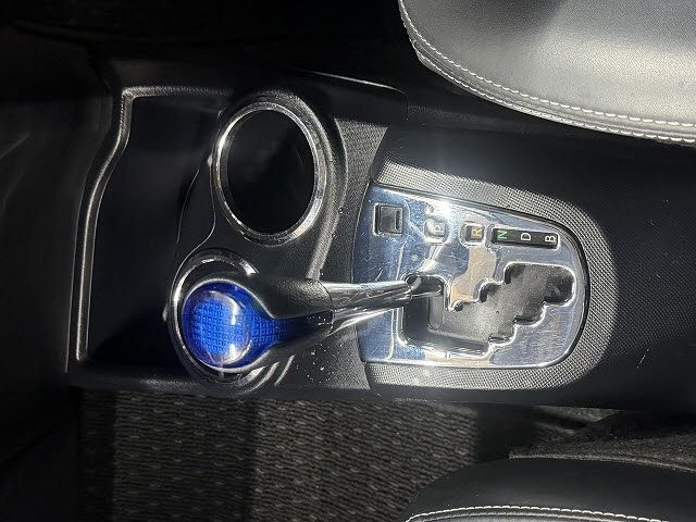 TOYOTA AQUA 2015 Image 31