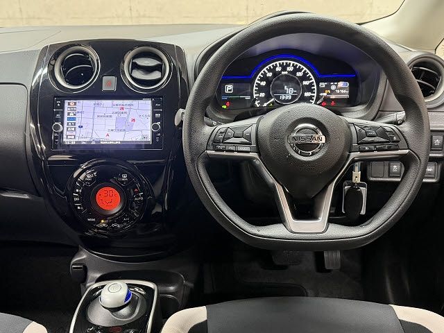 NISSAN NOTE 2018 Image 31