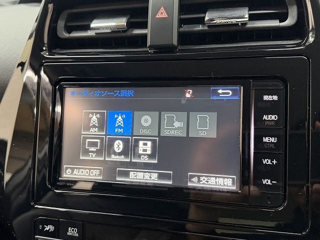 TOYOTA PRIUS 2016 Image 31