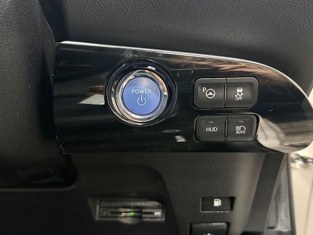 TOYOTA PRIUS 2016 Image 31