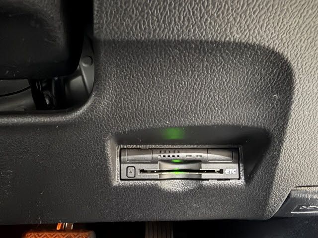 TOYOTA PRIUS 2016 Image 31