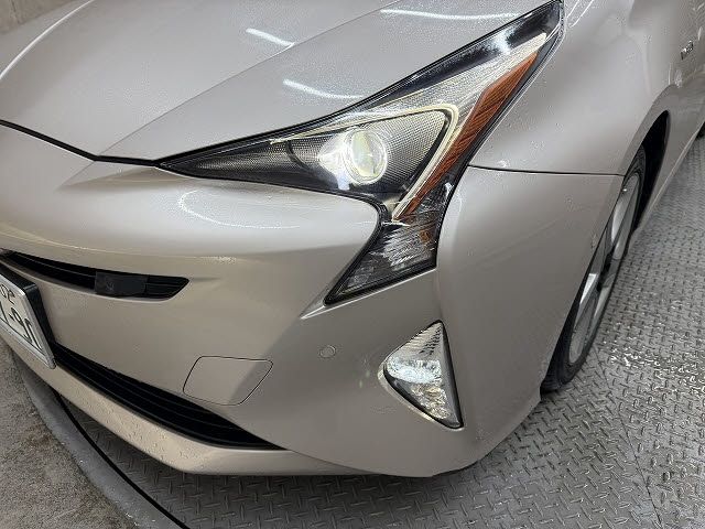 TOYOTA PRIUS 2016 Image 31