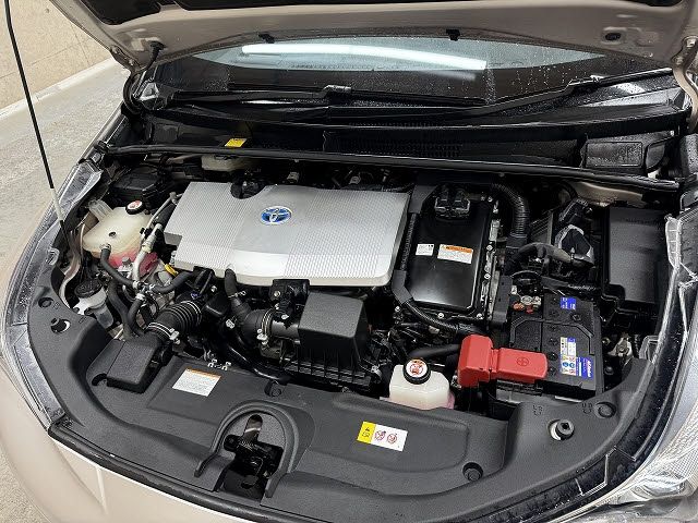 TOYOTA PRIUS 2016 Image 31