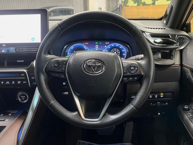 TOYOTA HARRIER HYBRID 2023 Image 31