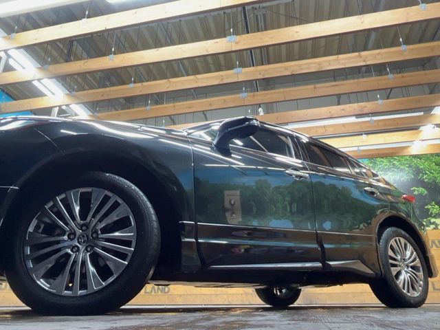 TOYOTA HARRIER HYBRID 2023 Image 31