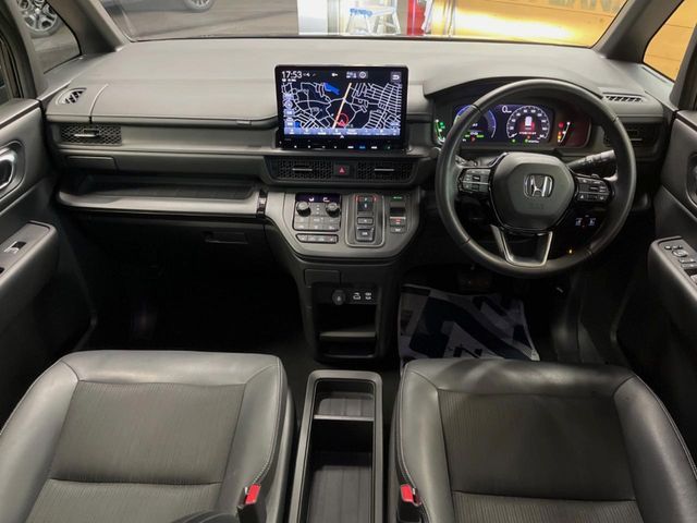 HONDA STEPWAGON E:HEV SPAD 2023 Image 31