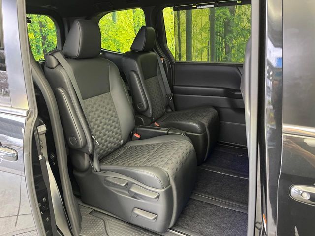 TOYOTA VOXY HYBRID 2022 Image 31