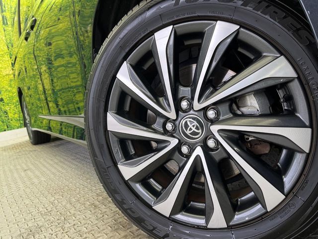 TOYOTA VOXY HYBRID 2022 Image 31