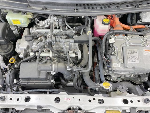 TOYOTA AQUA 2015 Image 31