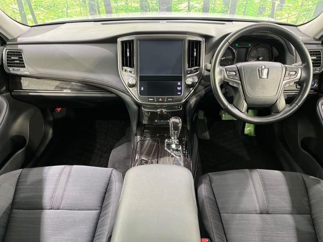 TOYOTA CROWN SEDAN 4WD 2017 Image 31