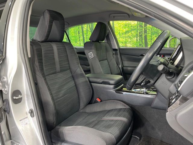 TOYOTA CROWN SEDAN 4WD 2017 Image 31