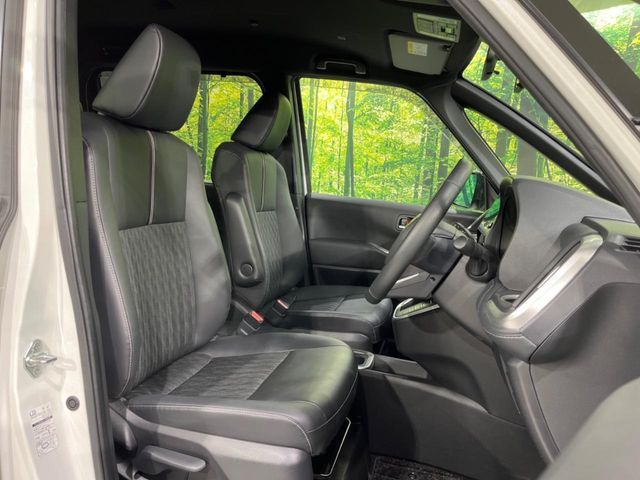 TOYOTA NOAH HYBRID 2023 Image 31