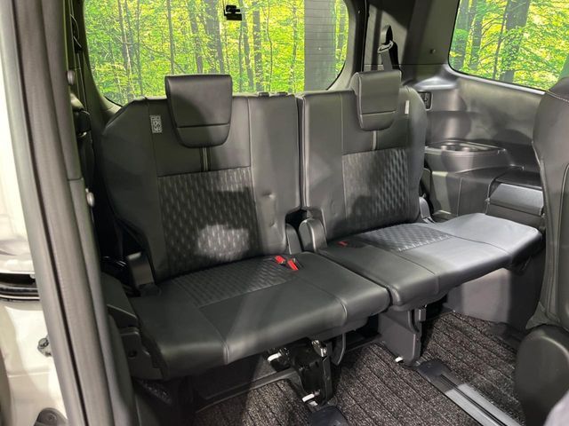 TOYOTA NOAH HYBRID 2023 Image 31