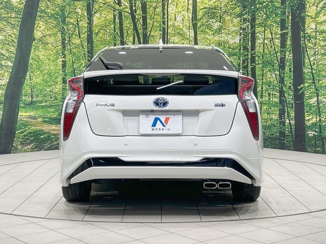 TOYOTA PRIUS 2016 Image 31