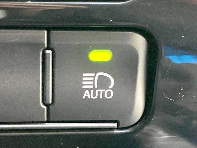 TOYOTA PRIUS 2020 Image 31