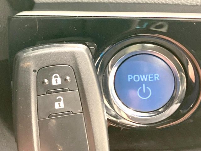 TOYOTA PRIUS 2020 Image 31