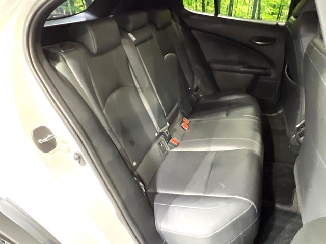 TOYOTA LEXUS UX200 2019 Image 31