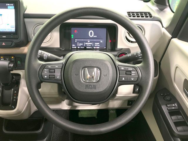 HONDA N BOX 2025 Image 31