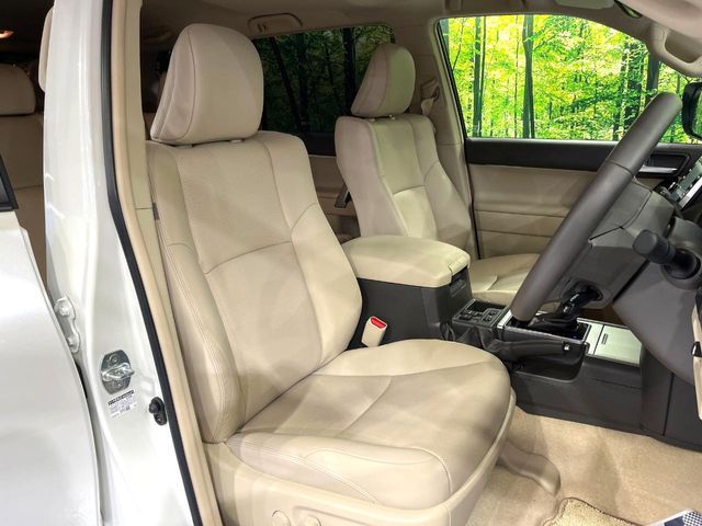 TOYOTA LANDCRUISER PRADO 2023 Image 31