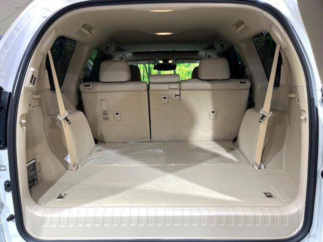 TOYOTA LANDCRUISER PRADO 2023 Image 31