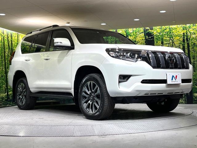 TOYOTA LANDCRUISER PRADO 2023 Image 31