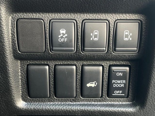 NISSAN ELGRAND 2014 Image 31